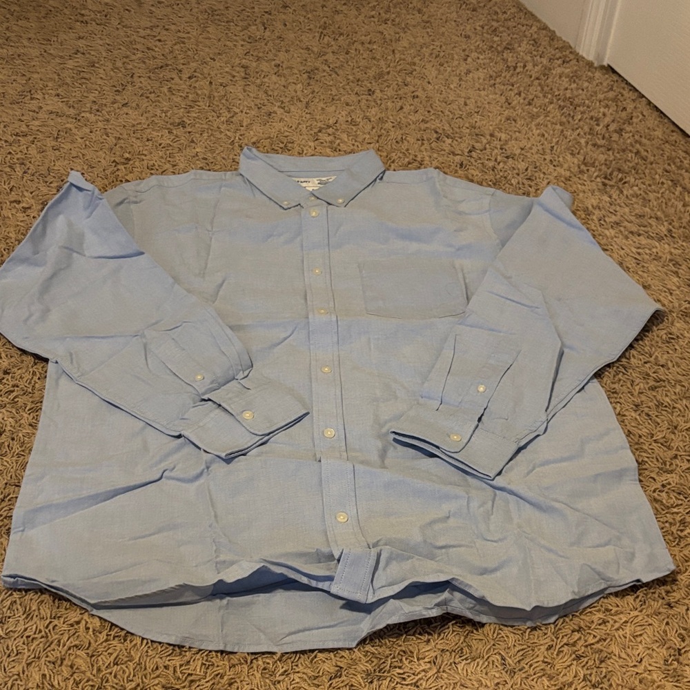 Old Navy Men's Sky Blue Casual Button-Down Shirt